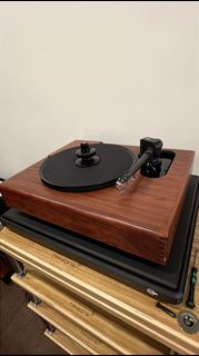 (Category: ) located in . Submitted by Connoisseur_Audio (Listing ID 1421194985, Image 1). Description: .