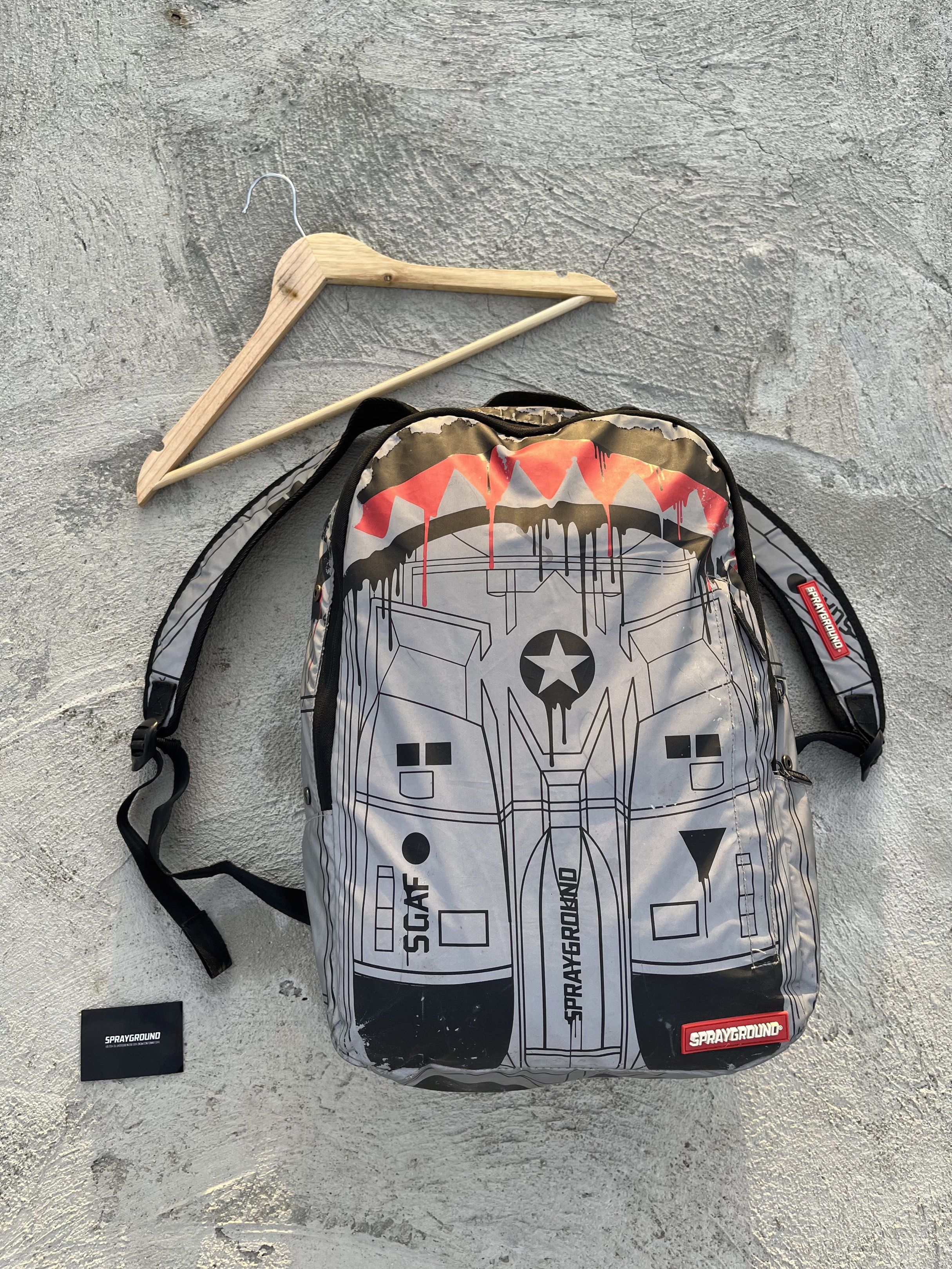 Sprayground Reflectorize (Category: Backpacks) located in Burgos, Pangasinan. Submitted by cane.3 (Listing ID 1421238215, Image 1). Description: Reflectorize authentic/legit.
