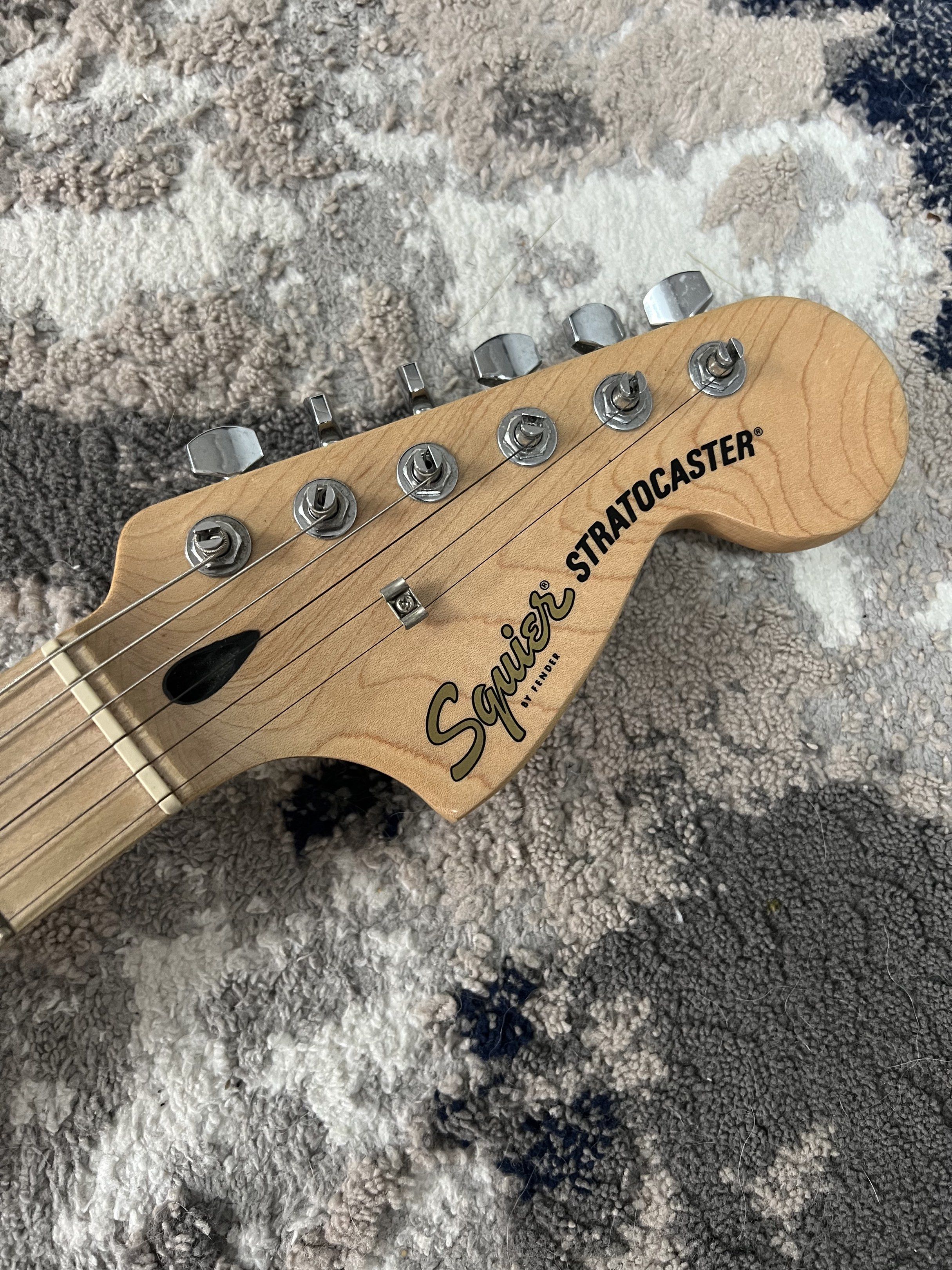 Squier by Fender Stratocaster Electric Guitar (Category: Musical Instruments) located in Bacoor. Submitted by julian_mcpsn (Listing ID 1421178076, Image 2). Description: NEGO RUSH.