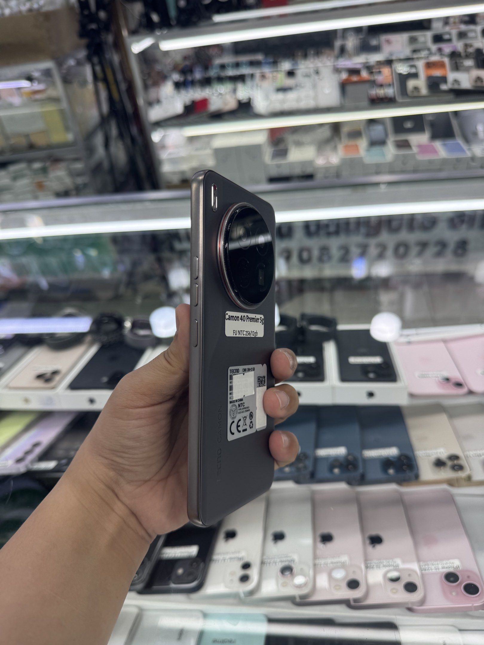 Tecno Camon 40 Premier 5G 256gb FU Complete (Category: Android Others) located in San Juan City. Submitted by keannagadgetph (Listing ID 1421134881, Image 2). Description: Available Units for today's POST! Tecno camon 40 premier / 256gb / FU / complete - any colors available (price may vary) - good condition - 95% Makinis - Good battery - no issue / repair - NTC Variant ~ Accepting SWAP / TRADE IN / INSTALLMENT / BINTA UNIT ~ CASH ON DELIVERY MET