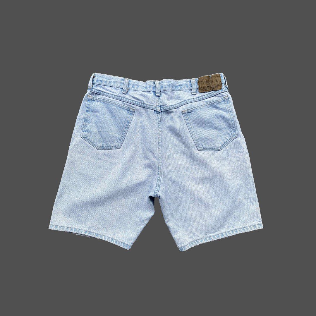 Vintage Wrangler Denim Jorts (Category: Shorts) located in Lubao. Submitted by bbyfleece (Listing ID 1421232579, Image 2). Description: Vintage Wrangler Denim Jorts 34 waistline 20 length 11 LO.