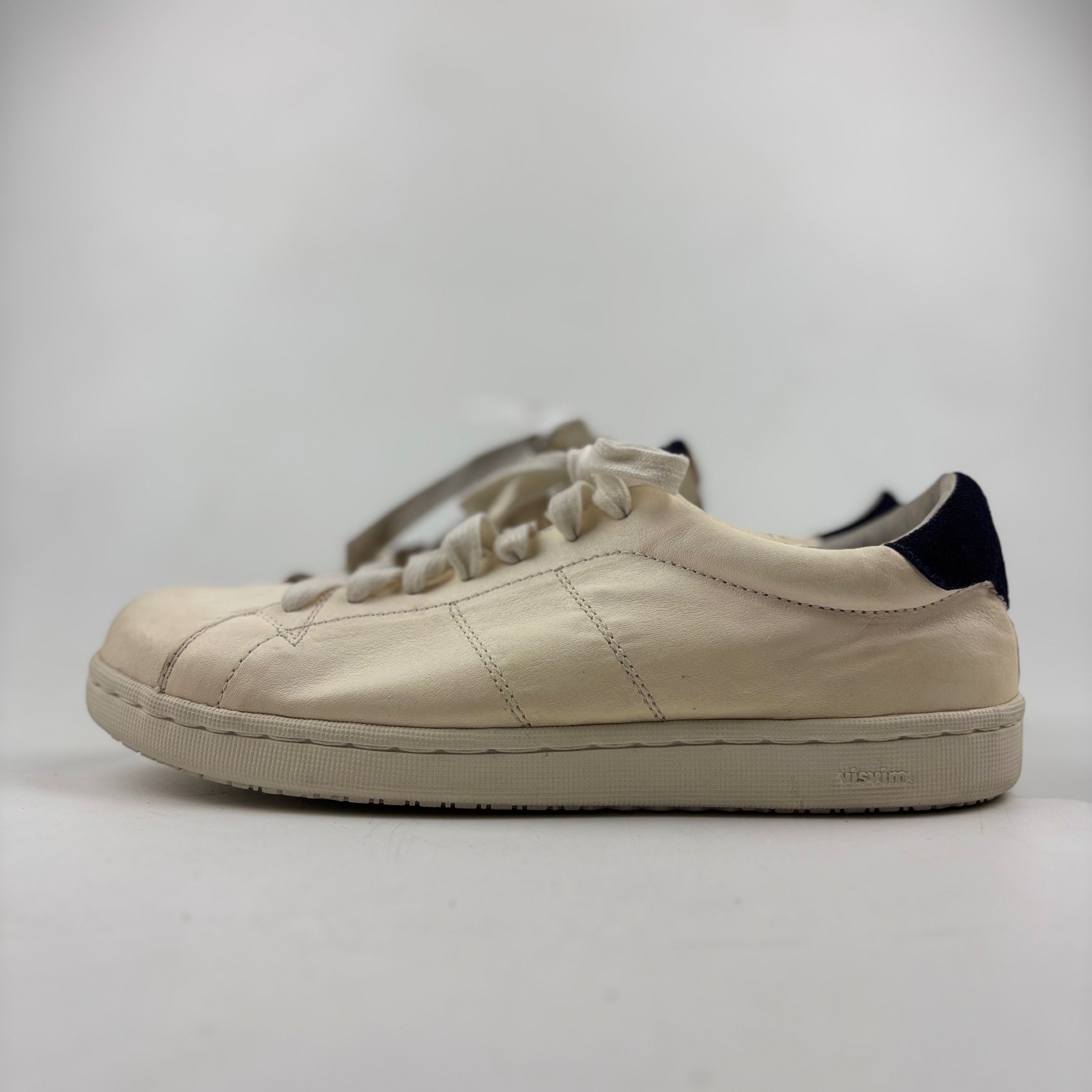 Visvim Folley Sneakers (Category: Sneakers) located in Makati City. Submitted by ragrepository (Listing ID 1421121141, Image 3). Description: Visvim Folley Condition- 8/10 Flaw- Signs of wear, separation .