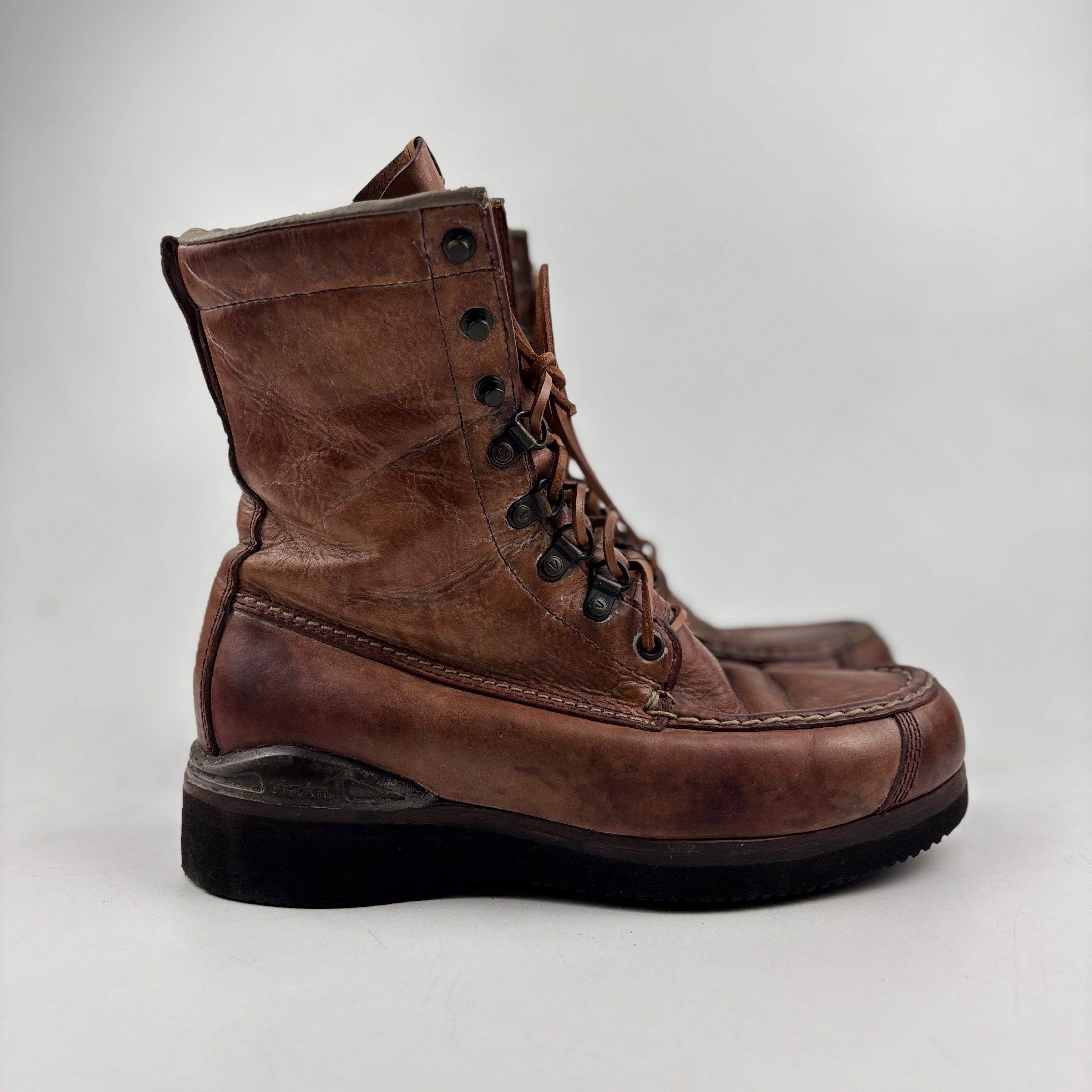 Visvim Gall Folk Boots (Category: Boots) located in Makati City. Submitted by ragrepository (Listing ID 1421120782, Image 2). Description: Visvim Gall Folk Boots Condition- 8/10 Flaw- TPU heel has cracks and may deteriorate over time, replaced laces .