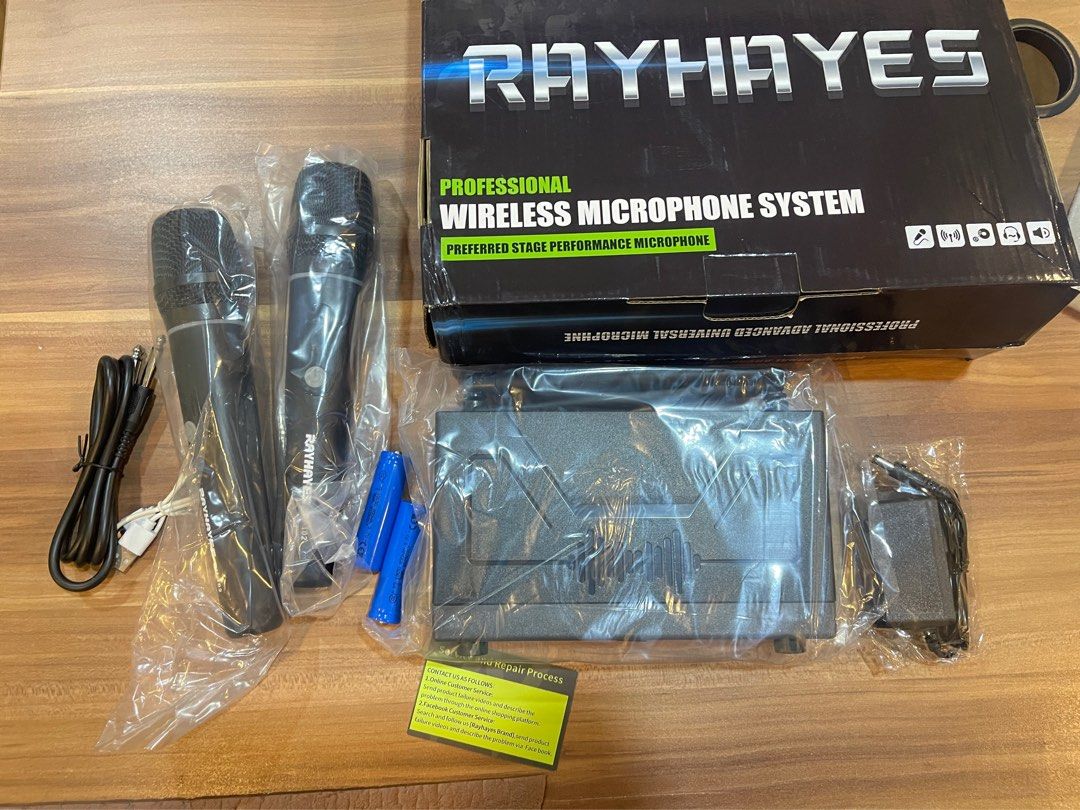 Wireless Microphone System – Brand New (Category: Microphones) located in Paranaque City. Submitted by dan1433 (Listing ID 1421205642, Image 2). Description: 🎤 Professional Dual Wireless Microphone System – Brand New (Never Used) Selling this Professional Wireless Microphone System (Dual Mic Set). Opened only for testing/photos — never used in events. 🔹 2 Wireless Microphones 🔹 Dual Channel Receiver 🔹 Clear Digital Display 🔹 Adjustable Volum