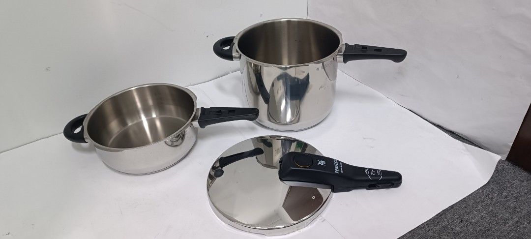WMF Perfect  6.5L +3.0L pressure cooker set