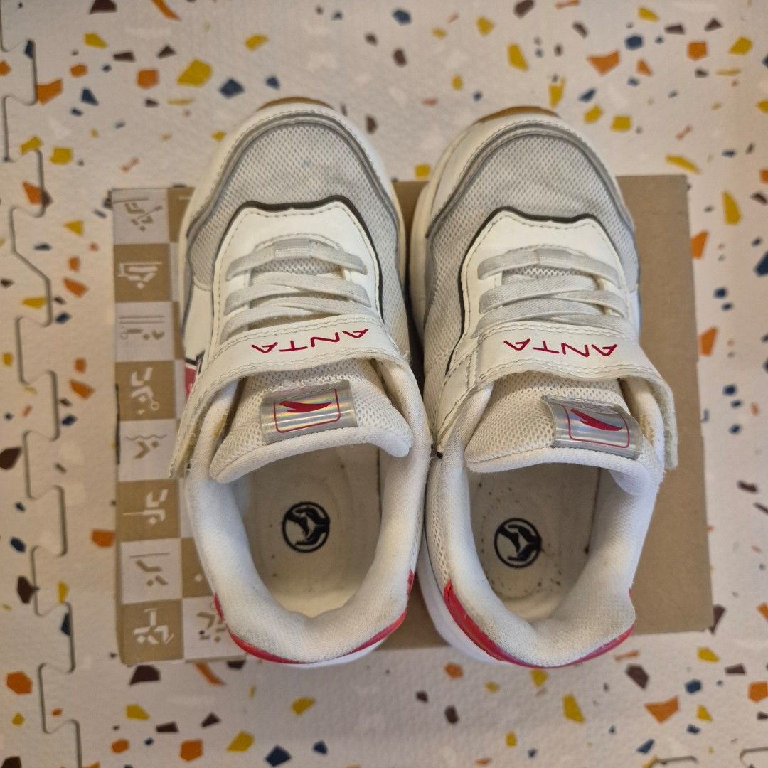 ANTA Kids Shoes Size 27 (Category: Babies & Kids Fashion) located in Paranaque City. Submitted by everydaymonday (Listing ID 1421362683, Image 3). Description: - ANTA kids shoes - Size 27 (US 10C) - Stylish white and gray design with red accents - Convenient velcro strap for easy wear - Comfortable cushioned sole - Includes original box.