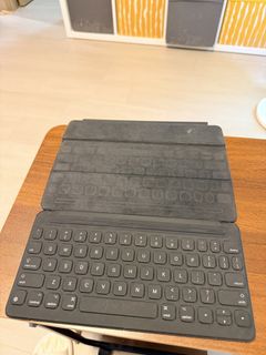 Apple iPad Pro Keyboard Case