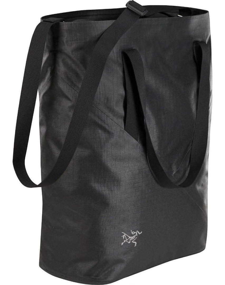 Arc'teryx Granville 18 Tote (Category: Sling Bags) located in Makati City. Submitted by kaecee. (Listing ID 1421384493, Image 2). Description: BOUGHT FROM VIETNAM Dimensions (approximate): Height: 41 cm (16.1 in) Width: 32 cm (12.6 in) to 38 cm (15 in) Depth: 10 cm (3.9 in) to 14 cm (5.5 in) available color: BLACK.