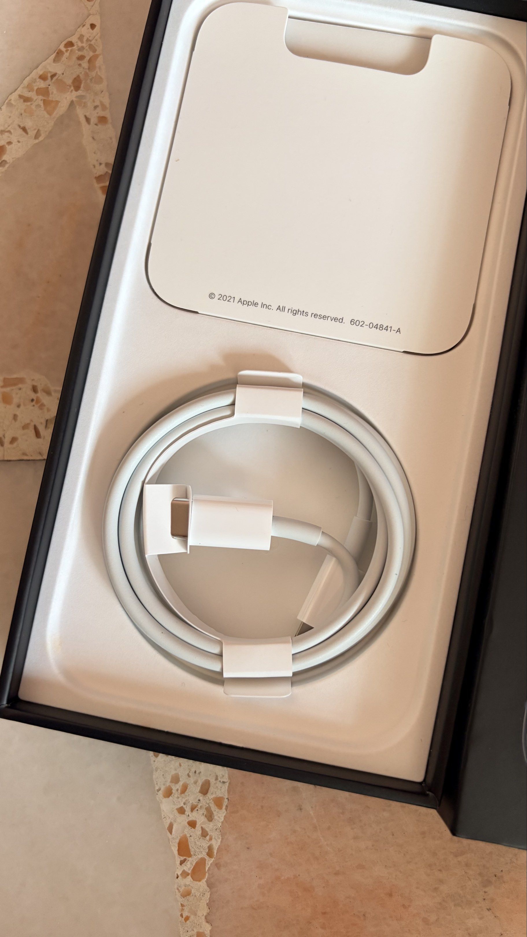 BN USB C to LIGHTNING APPLE CABLES65561372663298111