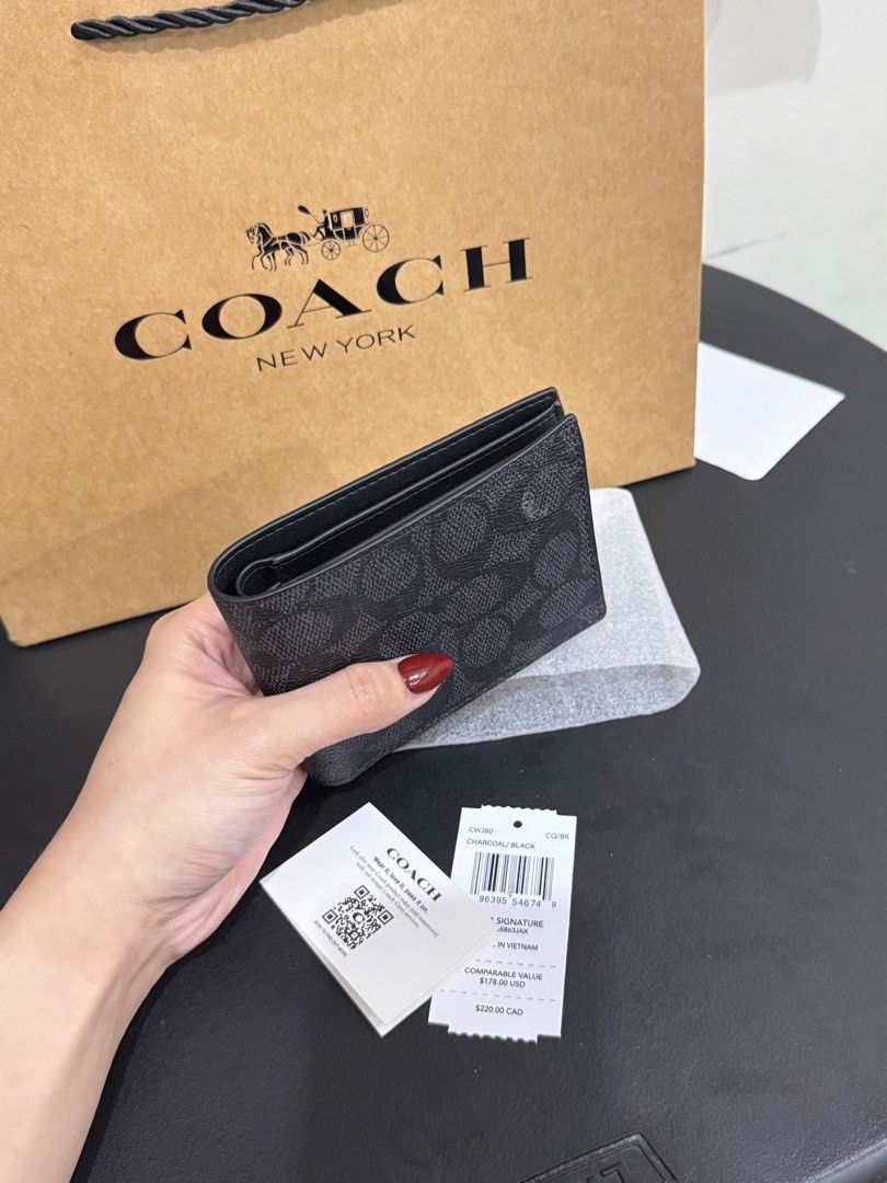 Brandnew Coach Mens Bifold (Category: Wallets & Card Holders) located in Caloocan City. Submitted by pocketstyle (Listing ID 1421415067, Image 2). Description: New arrival 🇨🇦 100% original Money back guaranteed.