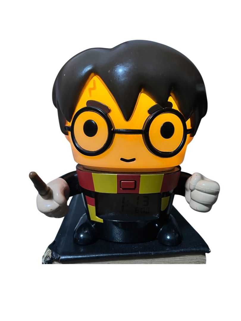 Bulb Botz - Harry Potter (No Box, working) (Category: Western Merchandise) located in General Trias. Submitted by aizapandecluttershop (Listing ID 1421437616, Image 2). Description: Used Bulb Botz Harry Potter clock, para po syang Lego Clock working lights and sounds. .
