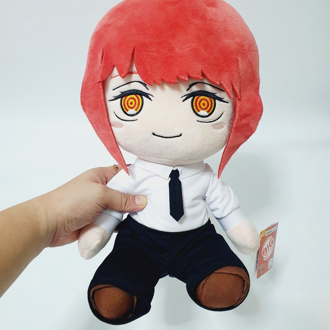 Chainsaw Man Big Plush Makima (Category: Plushies & Soft Toys) located in Taytay. Submitted by kyo.mono (Listing ID 1421413531, Image 2). Description: 💟Follow us on IG: kyo.mono for faster replies TikTok: kyo.mono_ for videos and review Brand new with paper tag Sold as is Flaw: adhesive discoloration ( see photo) Auth from Japan Actual photo posted Approx. 14".