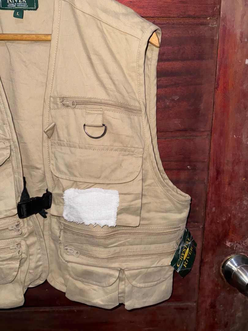 Crystal River Tactical Vest (Category: Vests) located in Manila. Submitted by prelovedbysorianojuly02 (Listing ID 1421390039, Image 3). Description: Brand New With Tag No Issue No Flaws Large On Tag.