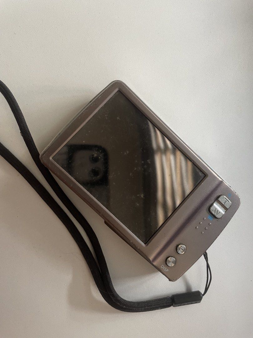 DigiCam HP PB360t Digital Camera (Category: Cameras) located in Manila. Submitted by ava_declutters (Listing ID 1421411511, Image 2). Description: - Dm for sample pics - Negotiable - Lcd problem :( - Working Flash (last time I used) - Bought from ig last 2024, used for a year then it’s suddenly like this idk why Inclusion: - Charger - Battery Feel free to ask questions ^^.