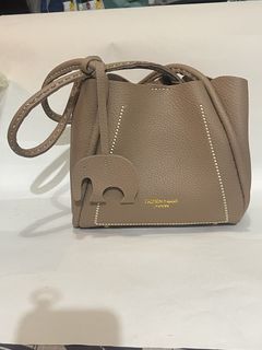 （分類：）位於 。 由 ivy2992 提交（商品編號 1421427724，圖片 1）。簡介： 。