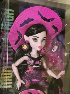 (Category: ) located in . Submitted by makexup (Listing ID 1421426486, Image 1). Description: .