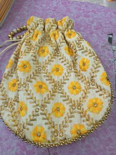 (Category: ) located in . Submitted by preloved_baabe (Listing ID 1421326979, Image 1). Description: .