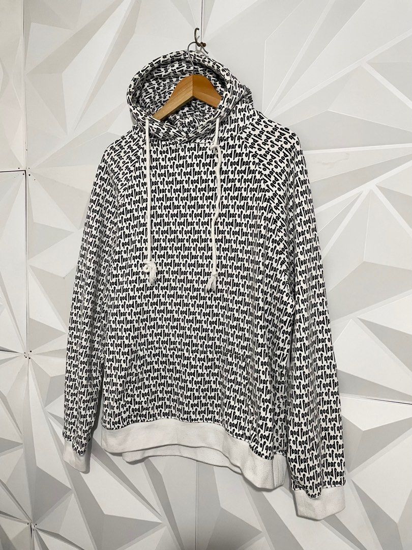 FOG Fear Of God Essentials Pullover Hoodie All Over Print (Category: Coats, Jackets and Outerwear) located in Cabuyao City. Submitted by ParadisethriftedPh (Listing ID 1421442824, Image 2). Description: Issue nasa pic may mini scratch Cr: 9.5/10 Dimensions W: 24 L: 27.