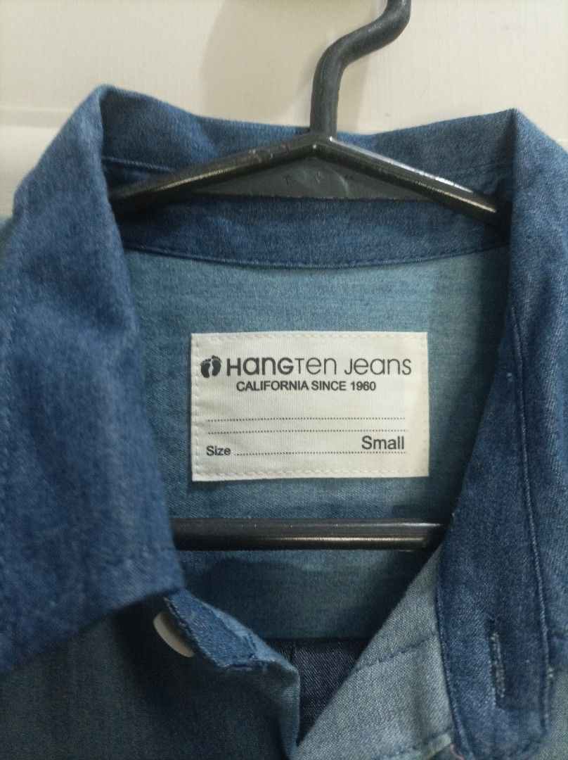 Hangten Jeans Denim Shirt - Small (Category: Tshirts & Polo Shirts ) located in Las Pinas. Submitted by cjaedig27 (Listing ID 1421446737, Image 2). Description: Rfs:decluttering .