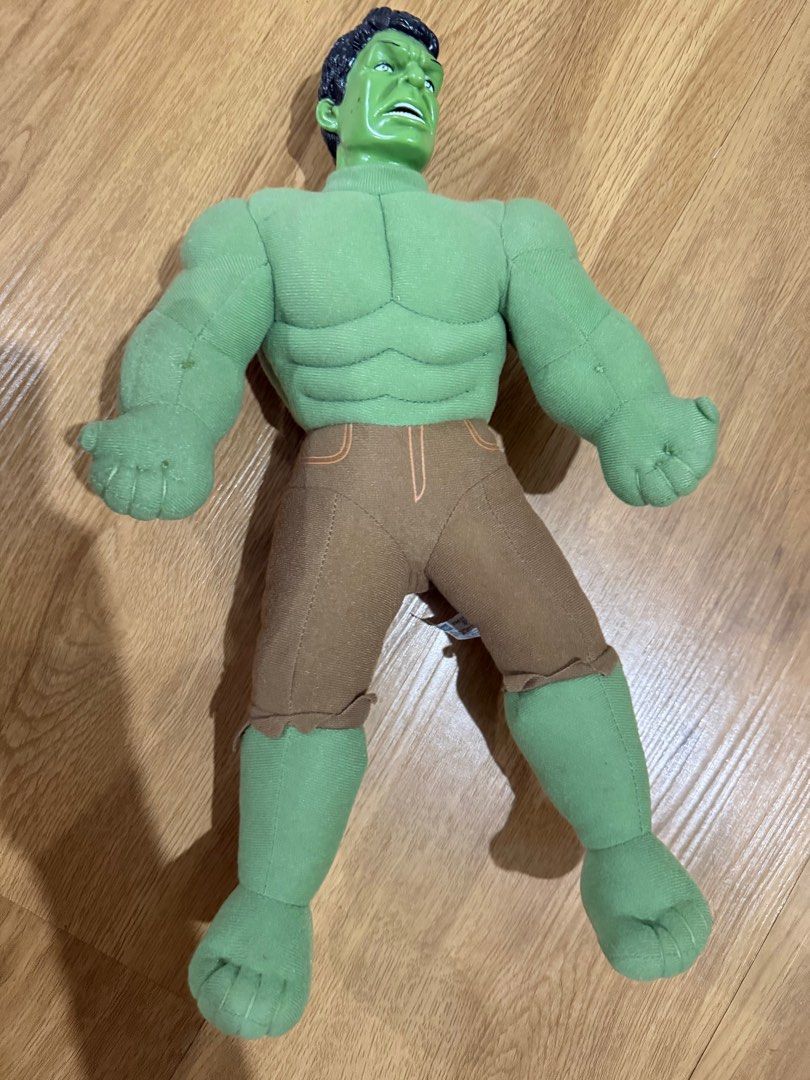 Hasbro Marvel Hulk Plush Toy (Category: Plushies & Soft Toys) located in Pasig City. Submitted by riccimoi (Listing ID 1421387324, Image 1). Description: .