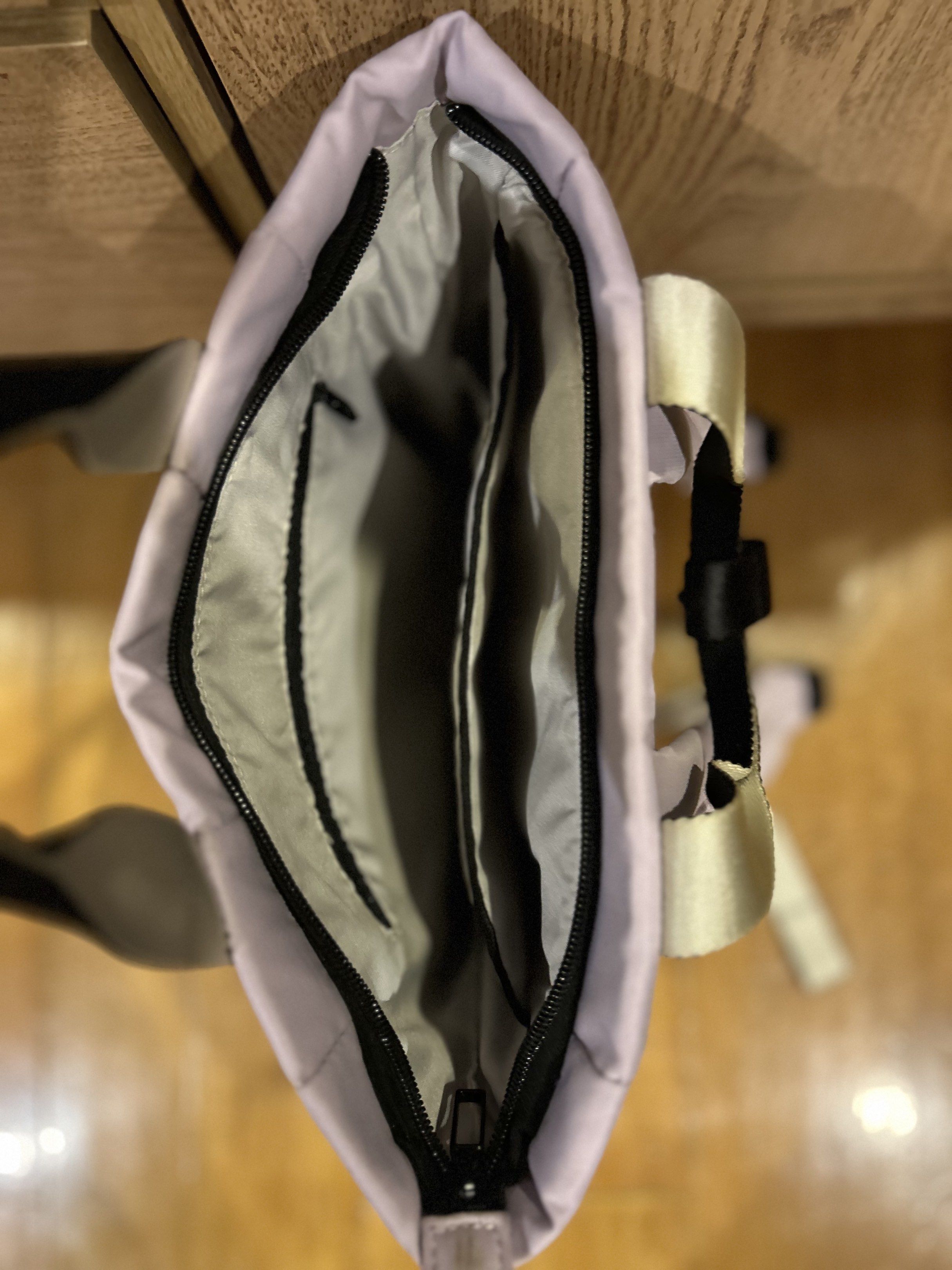 Hedgren Light Purple Backpack (Original) (Category: Laptop Bags & Sleeves) located in Quezon City. Submitted by clearshelf (Listing ID 1421319950, Image 3). Description: Original Hedgren Backpack – Light Pyrole Authentic Hedgren backpack in soft blush purole. Lightweight, functional, and perfect for work, travel, or daily use. ✔ Original Hedgren ✔ Durable nylon material ✔ Multiple compartments ✔ Front zip pocket ✔ Comfortable adjustable straps ✔ 