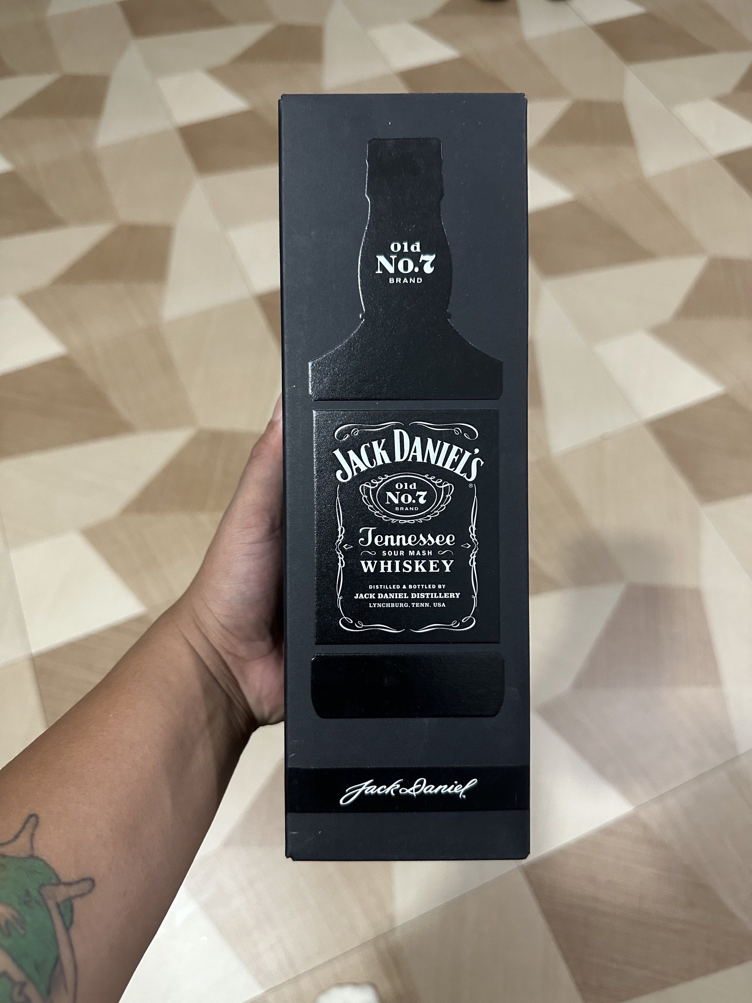Jack Daniel's Old No. 7 Tennessee Whiskey (Category: Beverages) located in Cavite. Submitted by ongs420 (Listing ID 1421419270, Image 1). Description: Available Onhand 👌 Jack Daniels 1Liter w/ box - (1,300 SRP) 1,200 only Henessy VSOP 700ml w/ box - (3,000 SRP) 2,600 only Gold Label 1Liter w/ box - (2,800 SRP) 2,200 only Henessy XO 700ml w/ box - (6,900 SRP) 5,000 only Blue Label 750ml w/ box - (7,800 SRP) 6,200 only PM lang sa interested 📩🫶 A