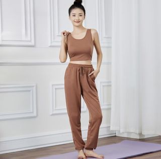 (Category: ) located in . Submitted by mywardrobe1234 (Listing ID 1421348677, Image 1). Description: .