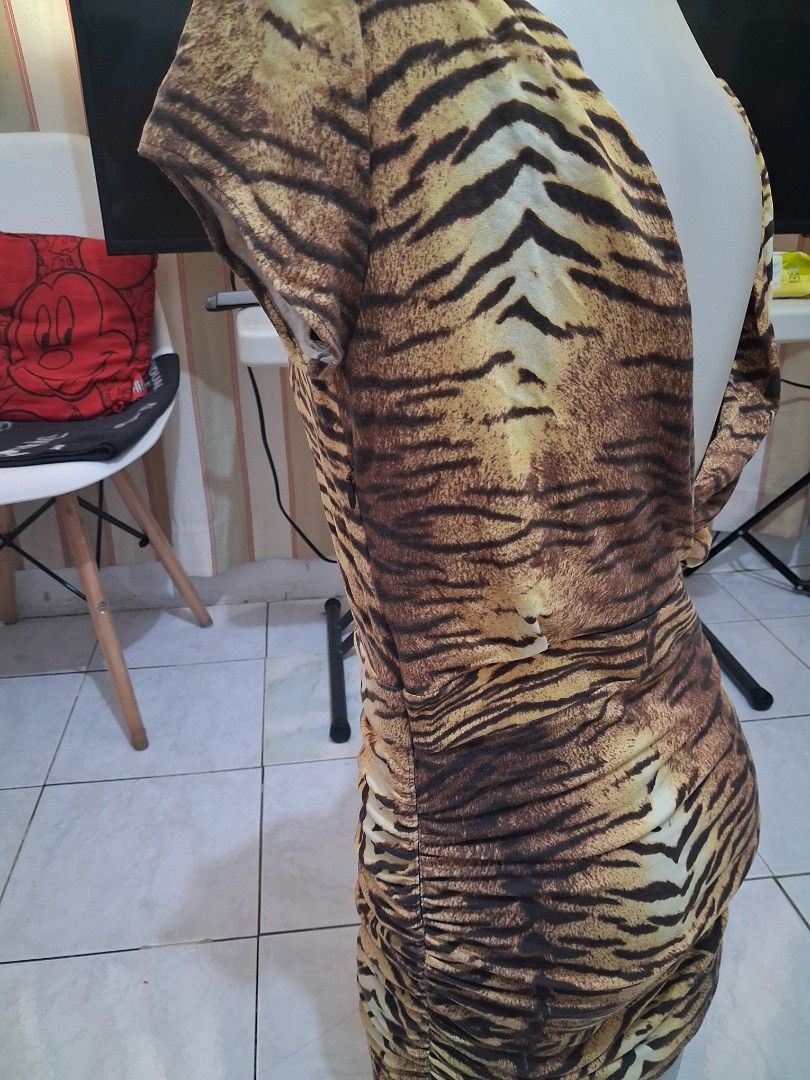 Mango suit (Category: Dresses) located in Lapu-Lapu City. Submitted by imight (Listing ID 1421335943, Image 2). Description: declutter Strictly " NO RETURN, NO EXCHANGE " Policy!!! Gcash payment only J&T courier.