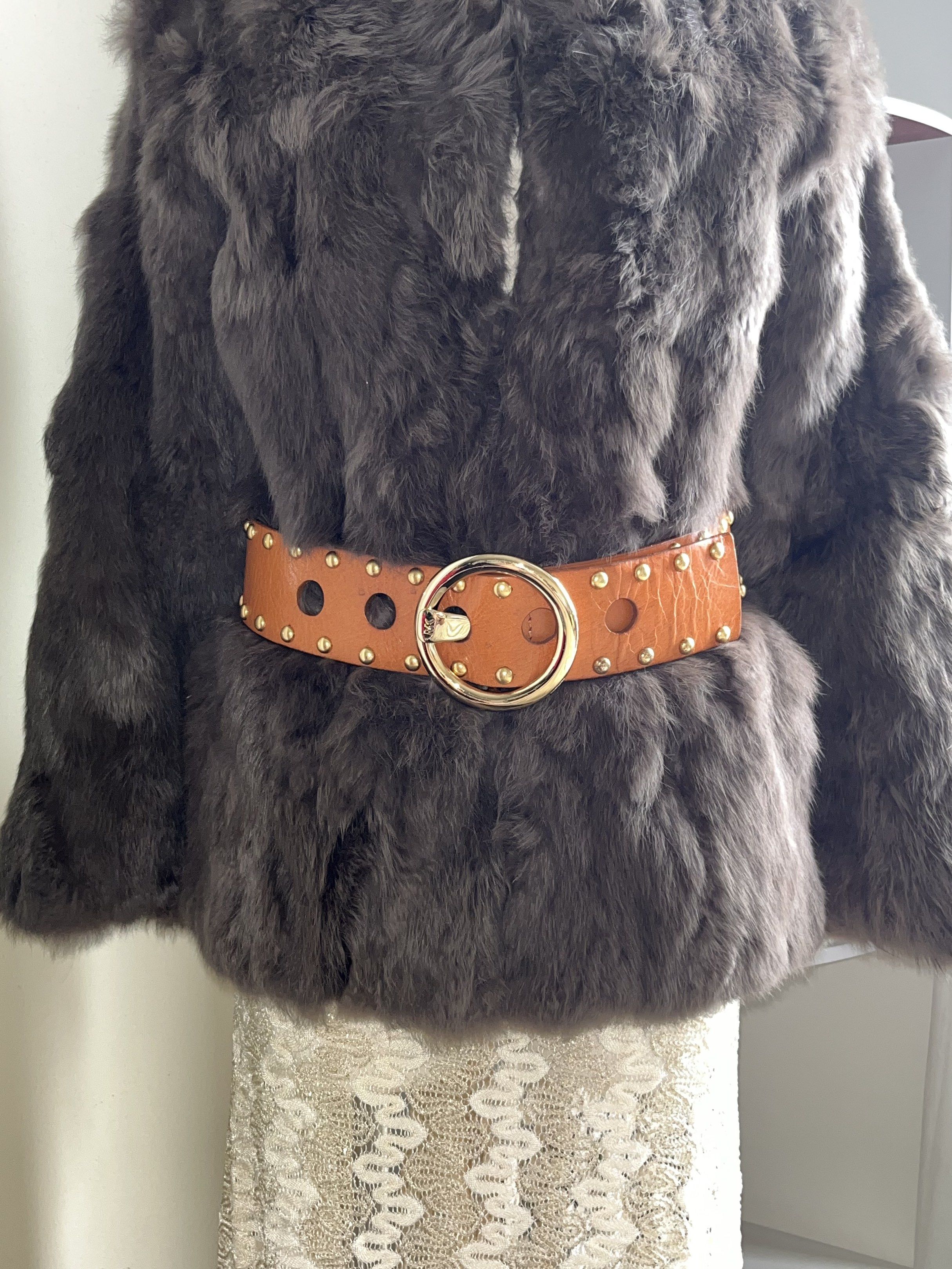 Michael Kors Studded Oval Buckle Belt (Category: Belts) located in Taguig. Submitted by thriftbyschin (Listing ID 1421392090, Image 1). Description: Boho chic Negotiable.
