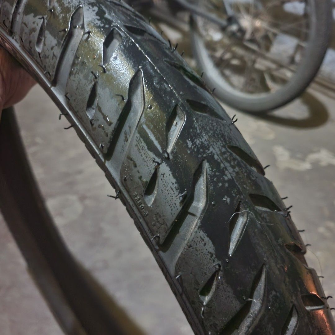 Michelin Pilot Street 2 (70/90-17) (Category: Mags and Tires) located in Pasig City. Submitted by space0325 (Listing ID 1421423572, Image 1). Description: Michelin Pilot Street 2 Price: 1000 php Loc: Pasig Bought last May 2025, nagamit lang for 2 months kasi nagpalaki ako ng gulong. Pang trabaho-bahay lang nung ginamit. Delivery or meetup within Pasig.
