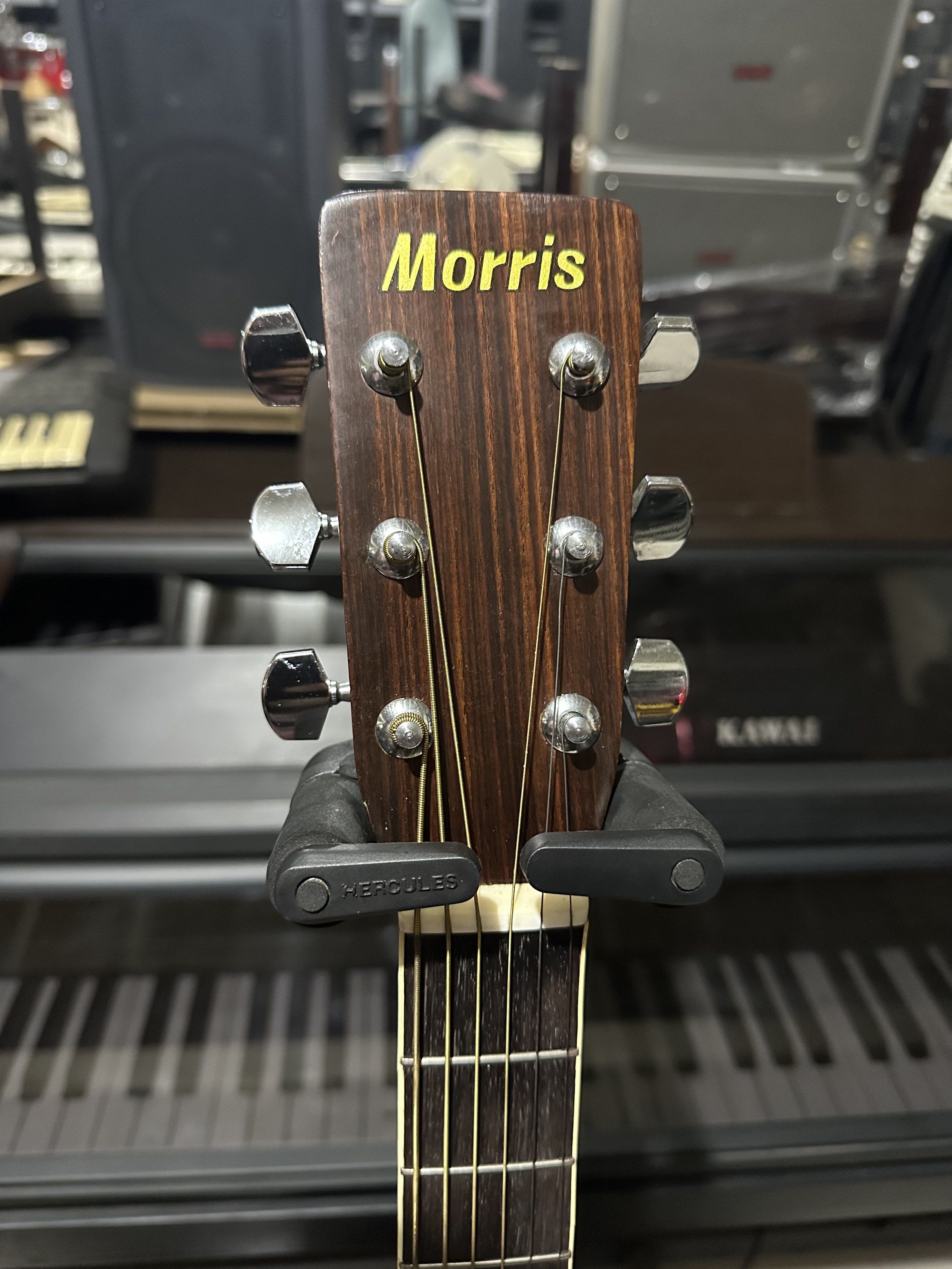 Morris W-20 Acoustic Guitar (Category: Musical Instruments) located in Binan City. Submitted by asherkv13 (Listing ID 1421302898, Image 2). Description: .