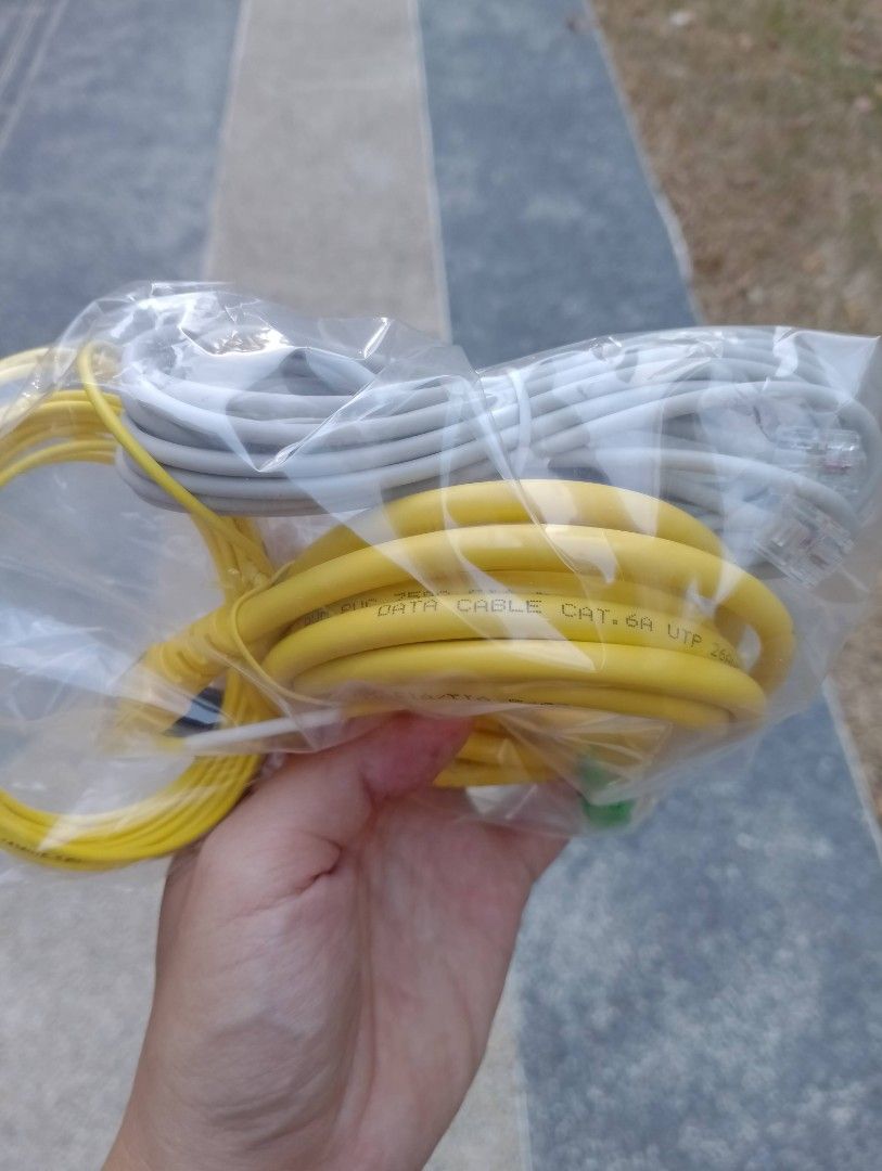 Network Cables - CAT 6A, Fiber Optic65561372514690110