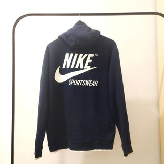 (Category: ) located in . Submitted by neko_thrifting (Listing ID 1421420534, Image 1). Description: .