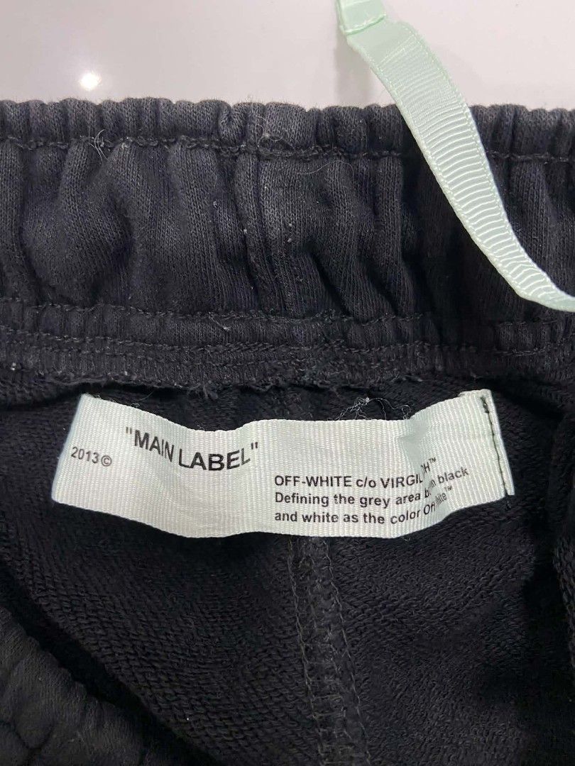 Off-White Unfinished Sweatshorts (Category: Shorts) located in Borongan. Submitted by thrivory.ph (Listing ID 1421389899, Image 3). Description: Small Free waist 19" Length 12" Hem Bnew Condition (10/10 Color rate) No issue.
