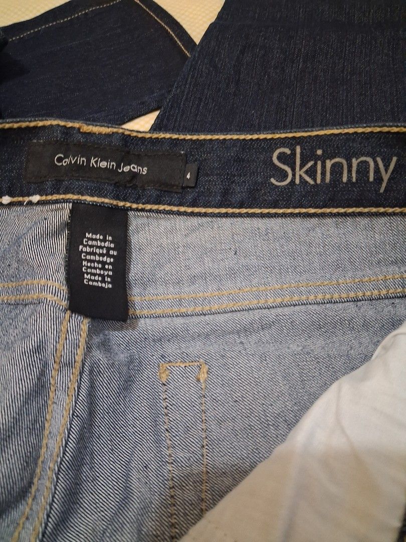 Original Calvin Klein jeans (Category: Jeans) located in Lapu-Lapu City. Submitted by imight (Listing ID 1421338940, Image 1). Description: pasalubong from US Strictly " NO RETURN, NO EXCHANGE " Policy!!! Gcash payment only J&T courier.