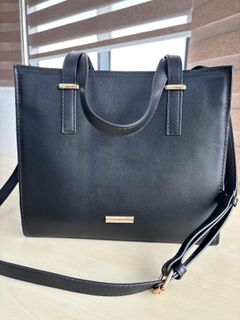 (Category: ) located in . Submitted by boutiquedeph (Listing ID 1421311992, Image 1). Description: .