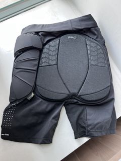 （分類：）位於 。 由 calbee_kekee 提交（商品編號 1421336381，圖片 1）。簡介： 。