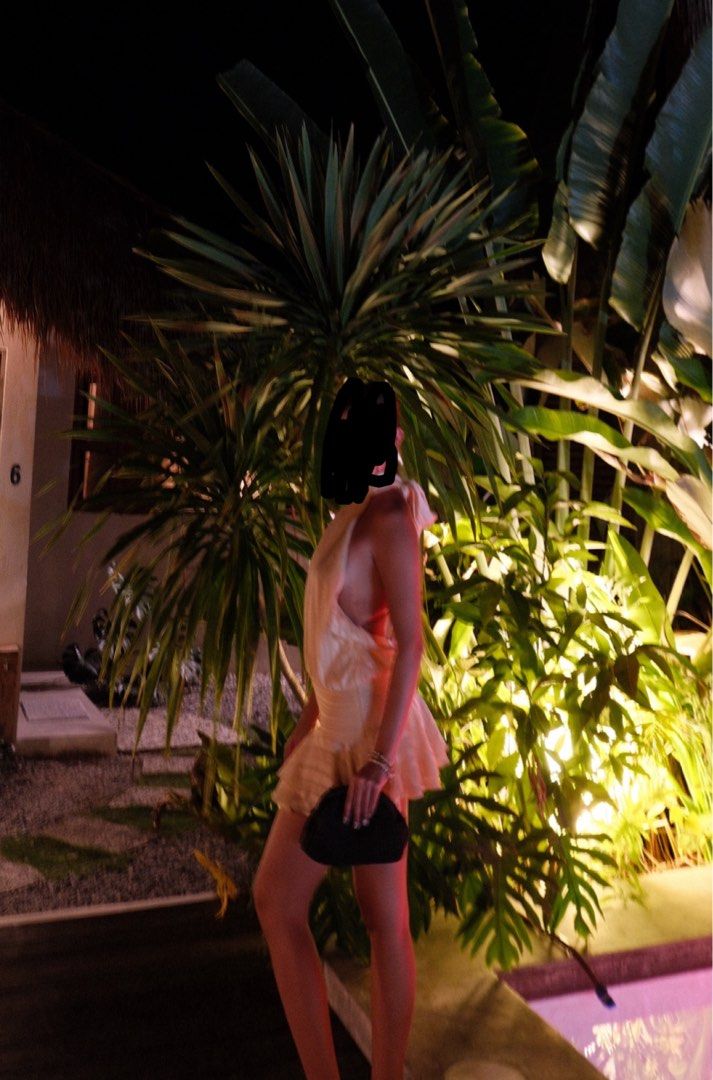 [RENT] Peppermayo Chiffon Halter Mini Dress (Category: Dresses) located in Muntinlupa City. Submitted by plsbuymyclothesplz (Listing ID 1421418092, Image 3). Description: NOT FOR SALE Rental Fee: 800 for 2 days +500 for extra day Reservation Fee: 3,000 (fully refundable upon receiving the item back).