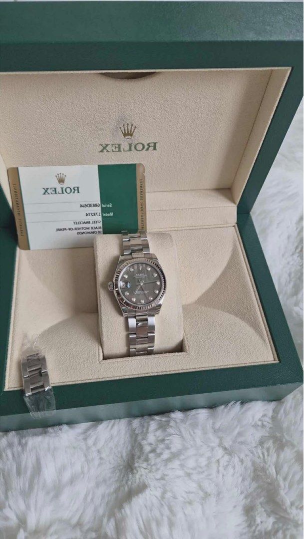 Rolex Datejust 31 Tahitian Diamond Dial (Category: Luxury Watches) located in Pasig City. Submitted by Watchaholics (Listing ID 1421398970, Image 3). Description: Ref 178274 Year model 2016 31mm Oyster bracelet 9.5/10 condition Complete set For 690k .