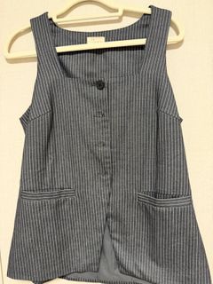(Category: ) located in . Submitted by rehome_items (Listing ID 1421408536, Image 1). Description: .