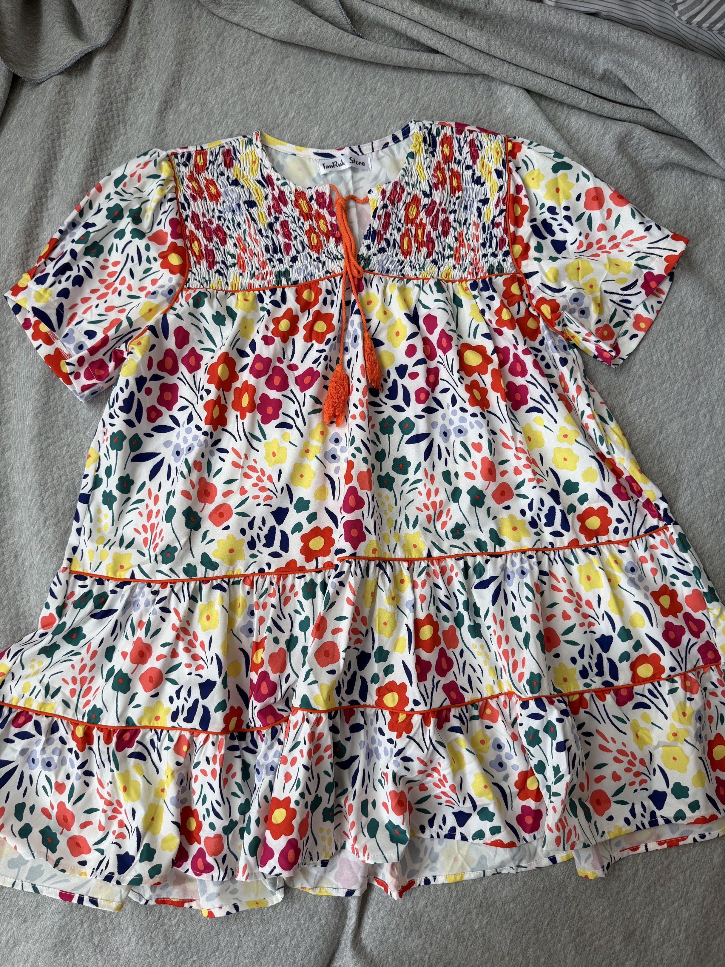 TanRuk Store Floral Dress (Category: Dresses) located in Manila. Submitted by qfayeeeee (Listing ID 1421338895, Image 2). Description: Bought in Bangkok This is a loose fitting dress :) Size Ref: Bust - 40" laid flat Length - 32.5".