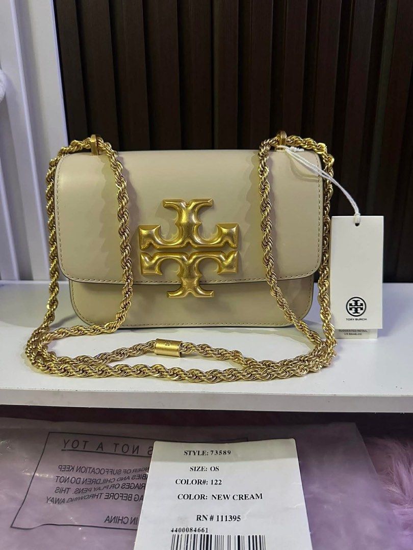 Tory Burch Small Convertible Shoulder Bag (Category: Luxury Bags & Wallets) located in Makati City. Submitted by justinemaesaygo13 (Listing ID 1421398219, Image 1). Description: T⭕RY BURCH ELEANOR BRANDNEW AND AUTHENTIC WITH TAG AND POLY PLASTIC ₱ 13,500.