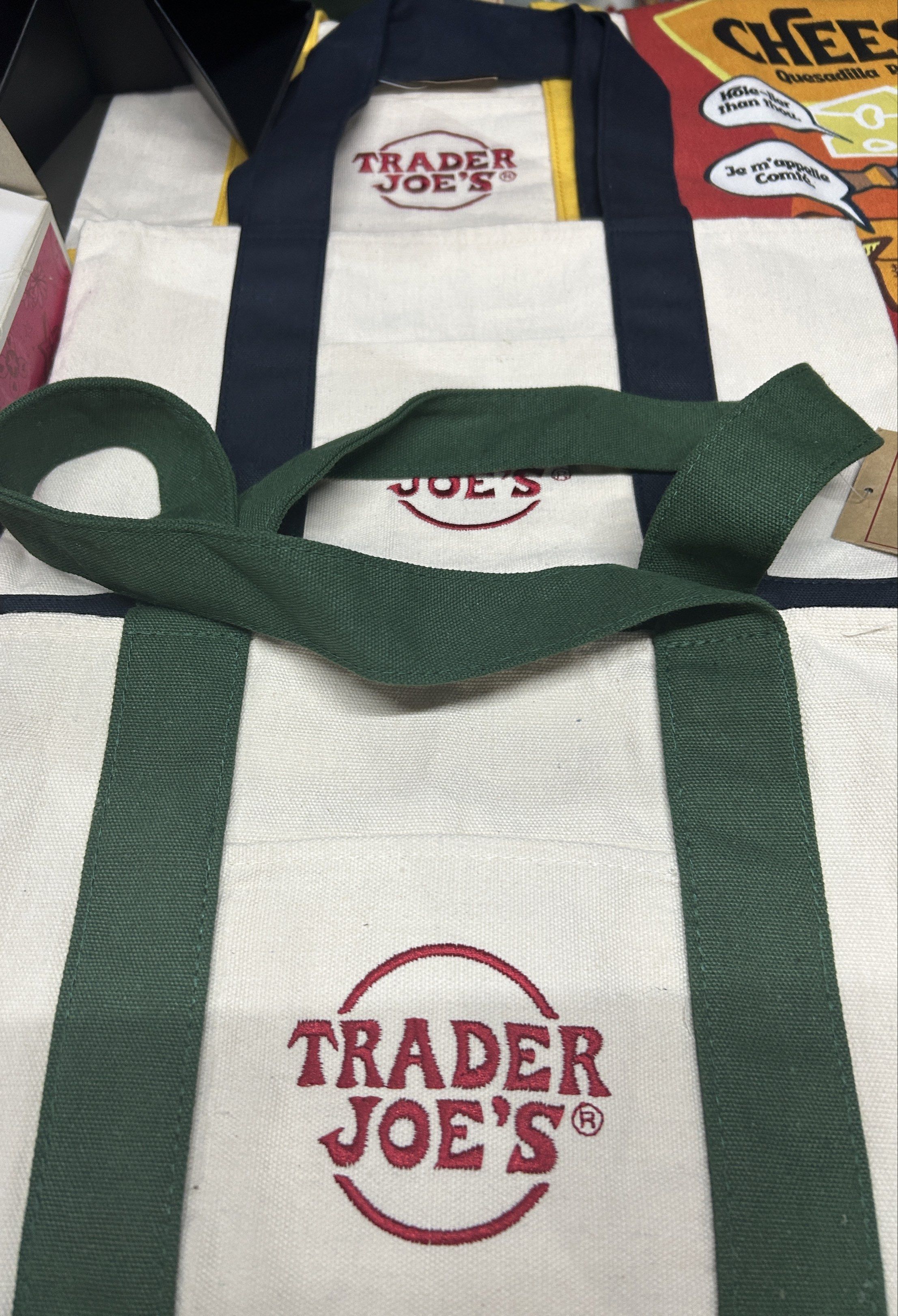 Original Trader Joe's Mini Canvas Tote Bag (Category: Tote Bags) located in Paranaque City. Submitted by isa.ph (Listing ID 1421391035, Image 1). Description: On Hand Original Trader Joe's Mini Tote Bag AVailable in Green, Blue & Yellow.