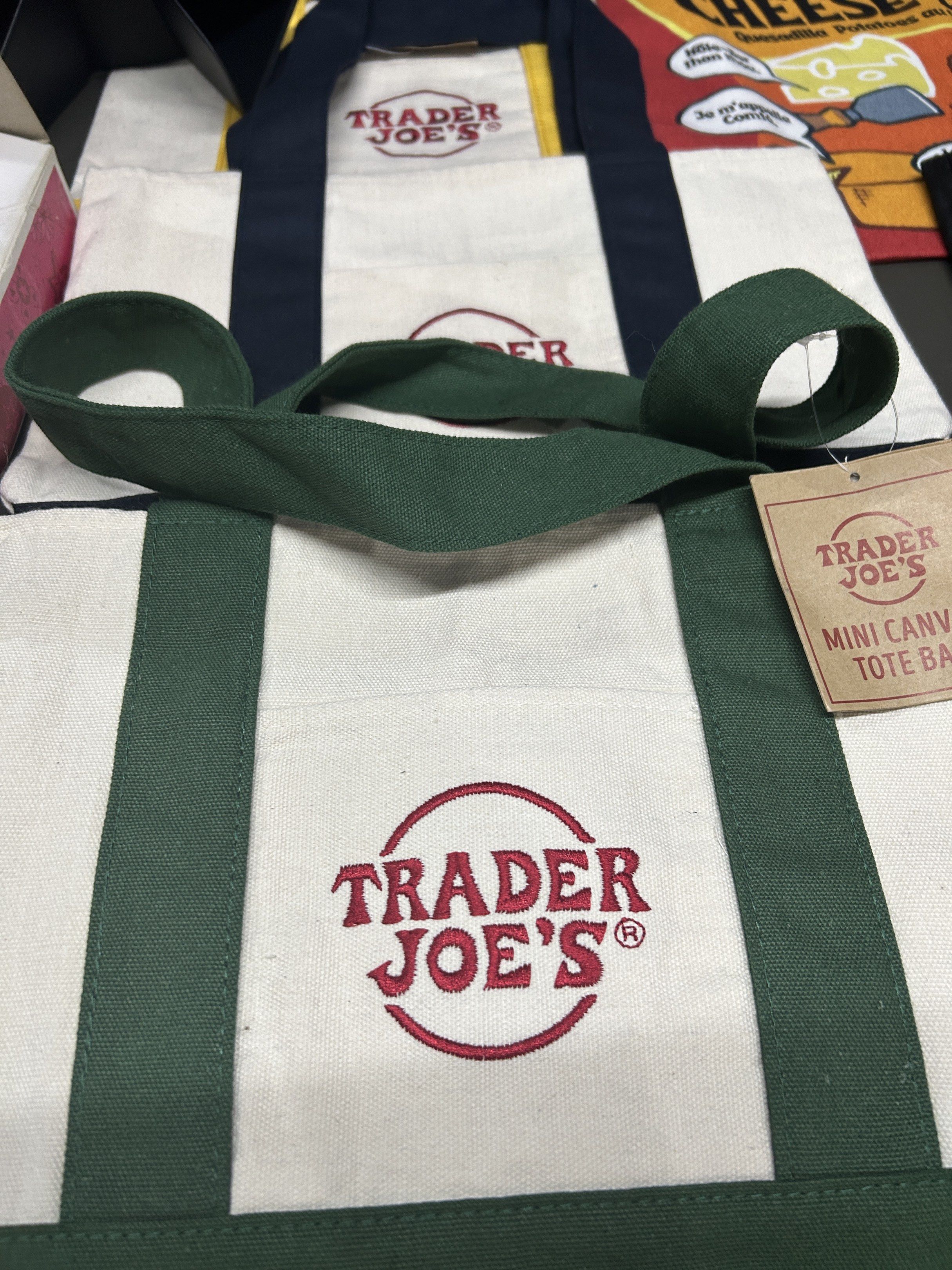 Original Trader Joe's Mini Canvas Tote Bag (Category: Tote Bags) located in Paranaque City. Submitted by isa.ph (Listing ID 1421391035, Image 2). Description: On Hand Original Trader Joe's Mini Tote Bag AVailable in Green, Blue & Yellow.