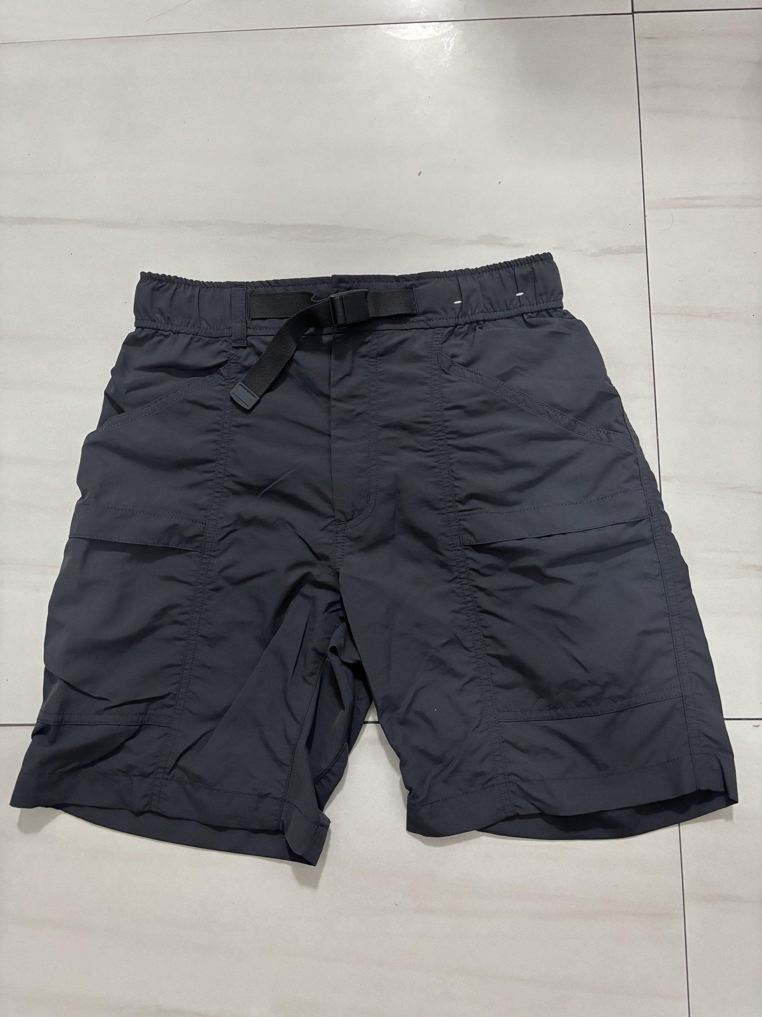 UniqloNylon Multi pocket Shorts - XS GRAY (Category: Shorts) located in Quezon City. Submitted by edether (Listing ID 1421414811, Image 1). Description: Like new condition Waist - 28in Length- 18.5in Opening- 10.25in If you see it posted, it’s available. Last price and details are posted. No reply means not interested. We are limited by the app on the number of replies we can make. Thank you for understanding. Location is Cubao, QC. Add for shipp
