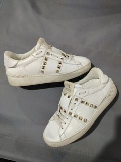 (Category: ) located in . Submitted by shoesselector (Listing ID 1421395653, Image 1). Description: .