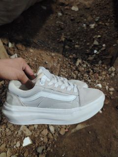 (Category: ) located in . Submitted by shoesselector (Listing ID 1421389218, Image 1). Description: .