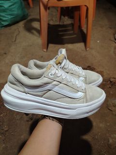 (Category: ) located in . Submitted by shoesselector (Listing ID 1421381505, Image 1). Description: .