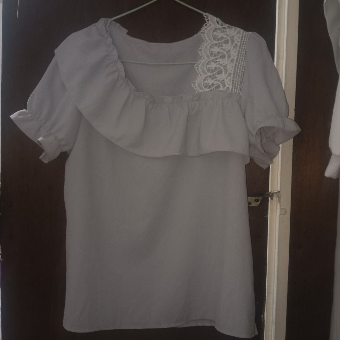 vintage grayoff shoulder ruffle blouse with lace (Category: Blouses) located in Quezon City. Submitted by veswoud (Listing ID 1421447794, Image 1). Description: .