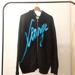 (Category: ) located in . Submitted by neko_thrifting (Listing ID 1421418341, Image 1). Description: .